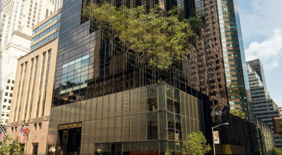 Фасад знаменитого хмарочоса Trump Tower