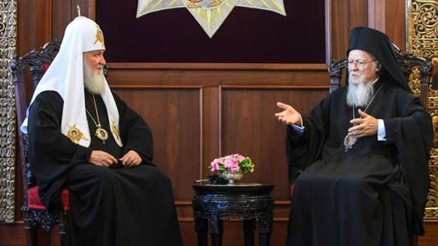У жовтні Російська православна церква розірвала стосунки з Константинополем через Україну, Вселенський патріархат аналогічного кроку не зробив