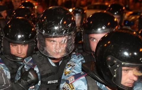 Рятуйте докази: “Беркут” видаляє з Інтернету відео власних злочинів