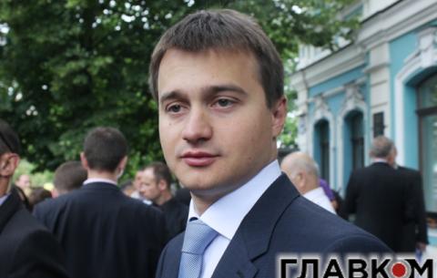 Навіщо Порошенку горілчаний завод і музичний ансамбль
