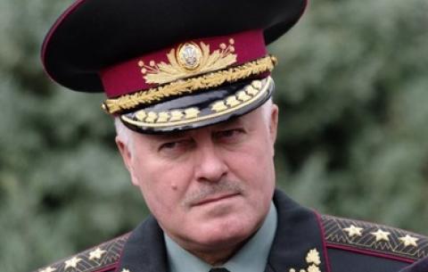 Замана: "З 200 тисяч осіб, що значаться у Збройних силах, в АТО воює 20-25 тисяч"