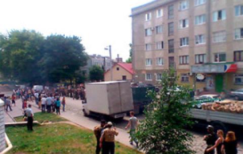 Тернополян відправляли в зону АТО під плач дружин та матерів